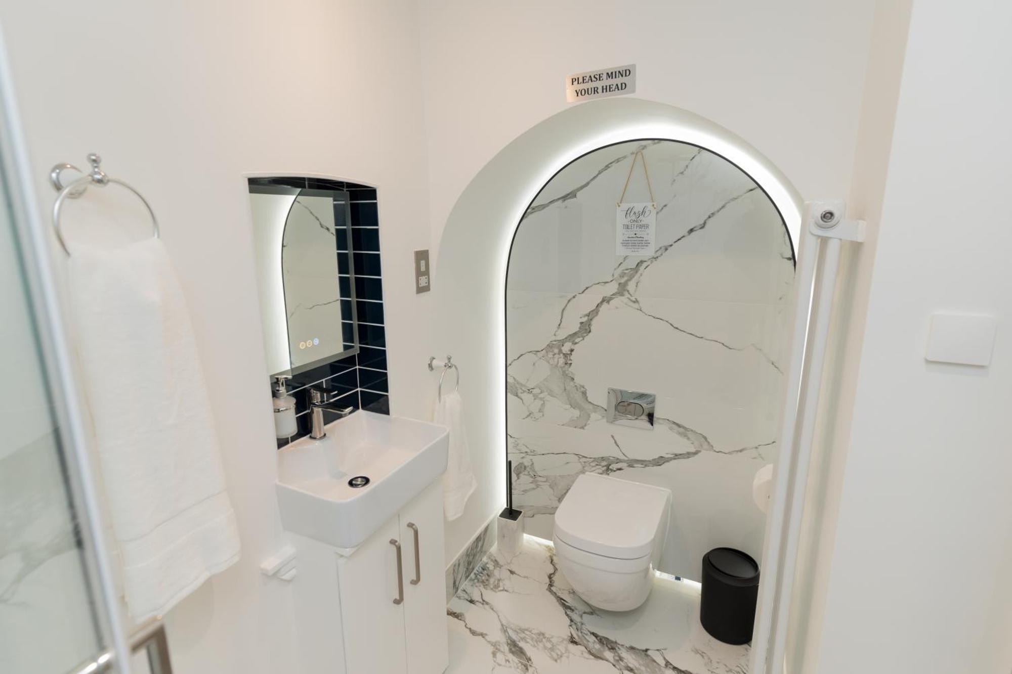 Luxurious 2 Bed Birmingham House Free Parking - Sleeps 6 Apartment Екстериор снимка
