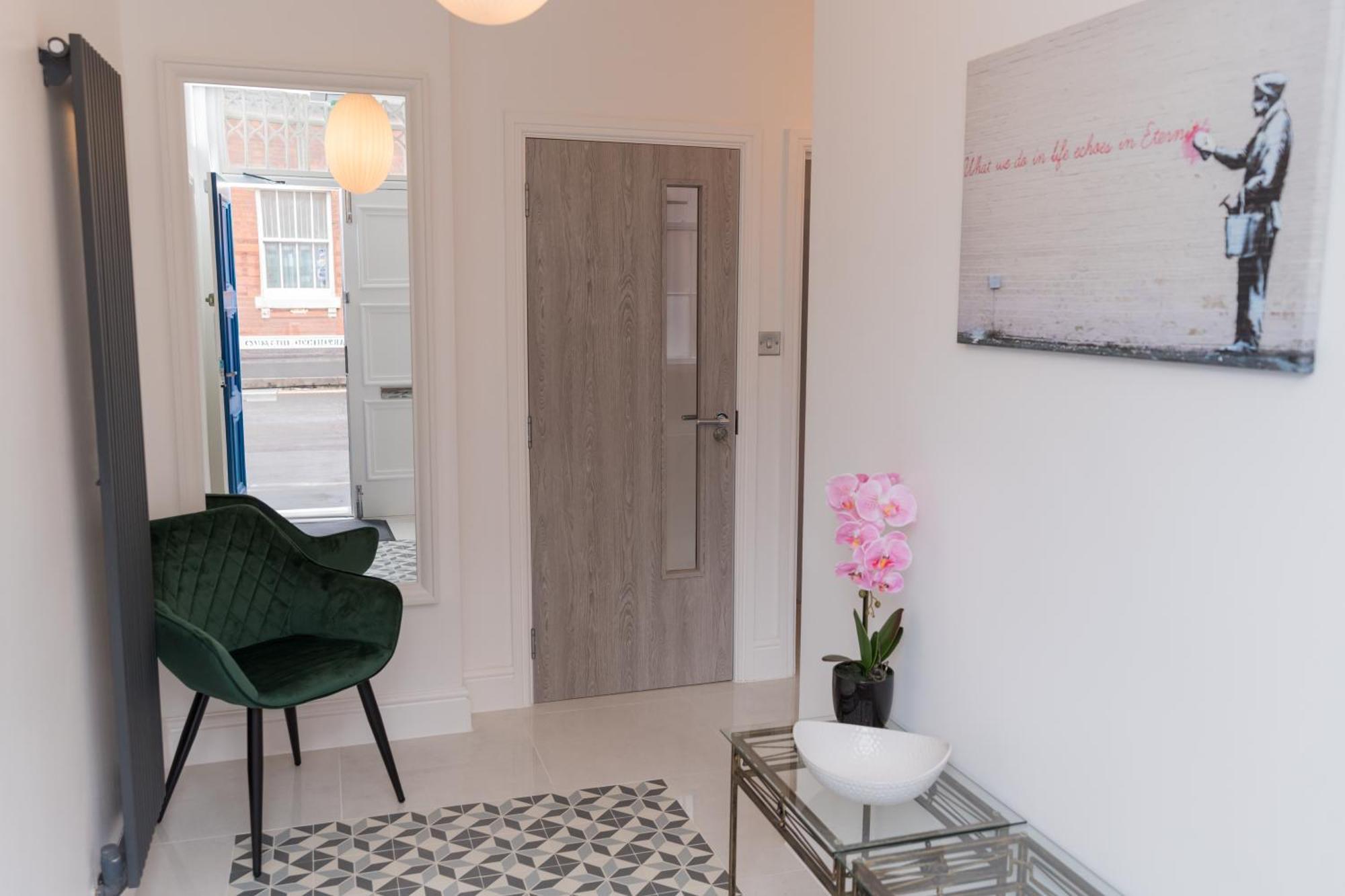 Luxurious 2 Bed Birmingham House Free Parking - Sleeps 6 Apartment Екстериор снимка