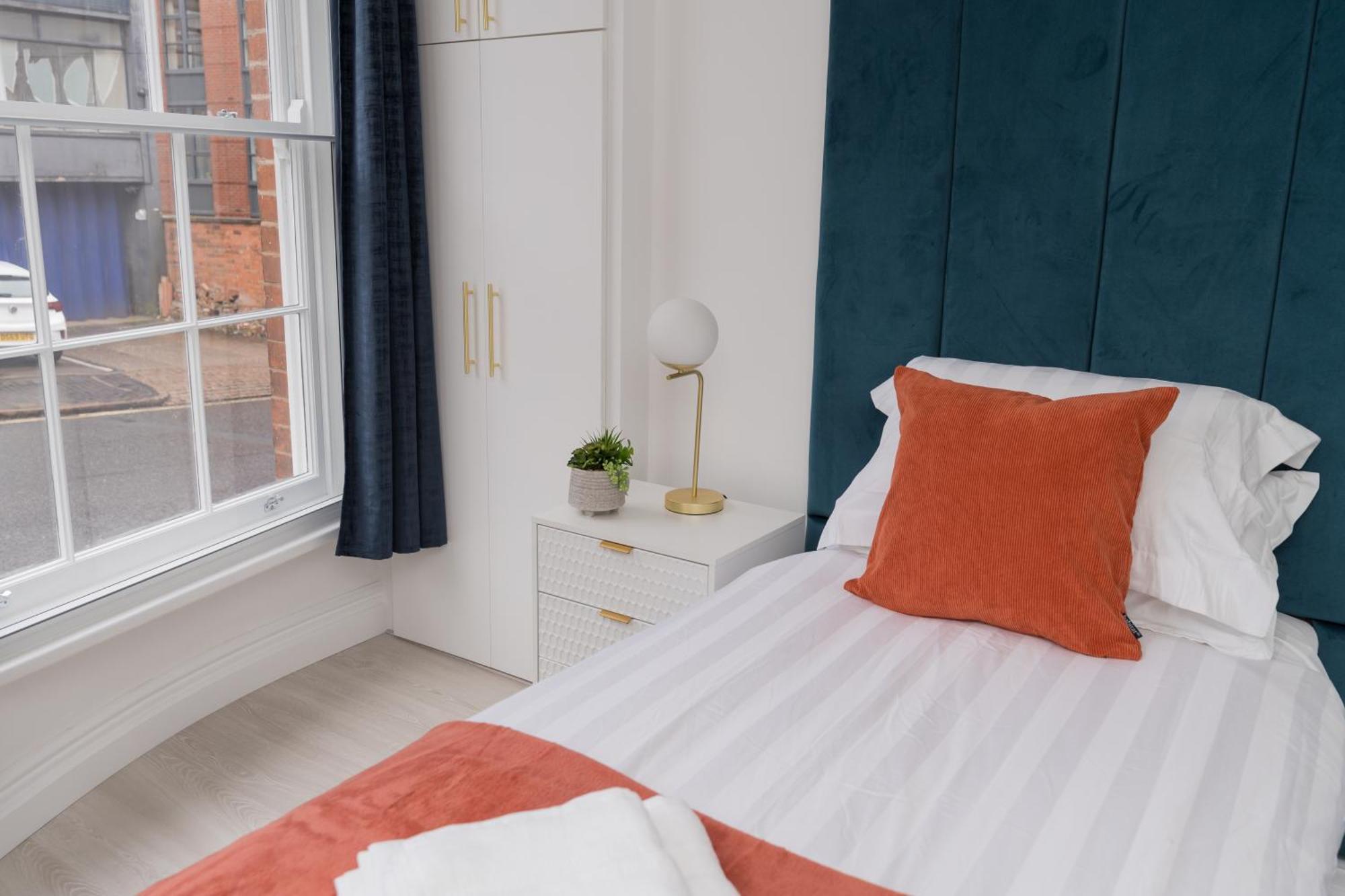 Luxurious 2 Bed Birmingham House Free Parking - Sleeps 6 Apartment Екстериор снимка